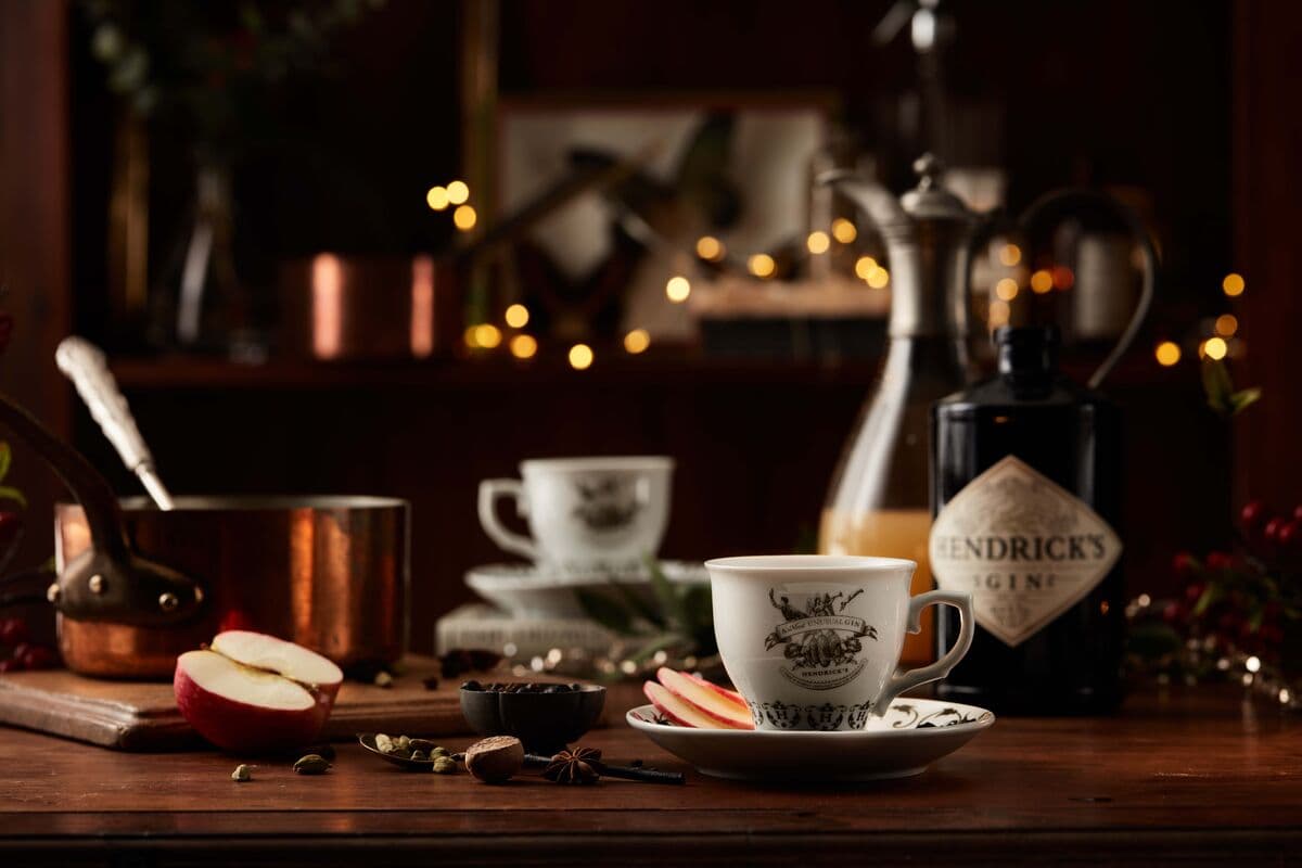 Rich Image: HG Festive-Celebration Hot-Spiced-Apple 610 Joe-Sarah ResizedImageWzYwMCw0MDBd